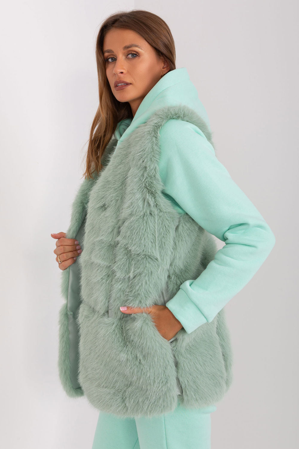 AT Pistachio Polyester Gilet - view 2