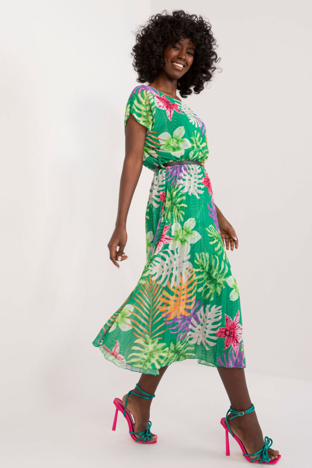 Italy Moda Green Flared Short Sleeve Dress - view 2