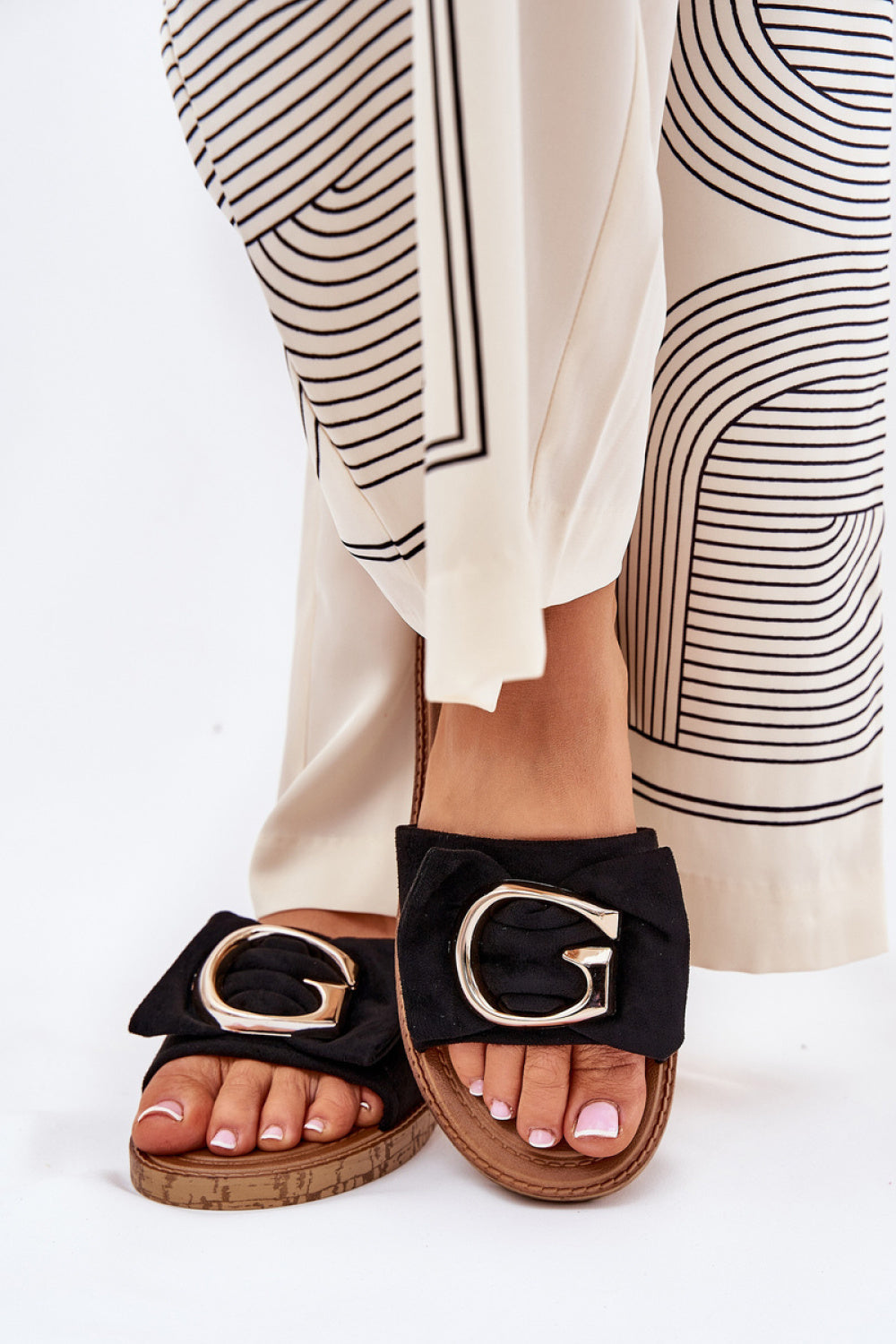 Step In Style Nellodra Black Faux Suede Flip Flops