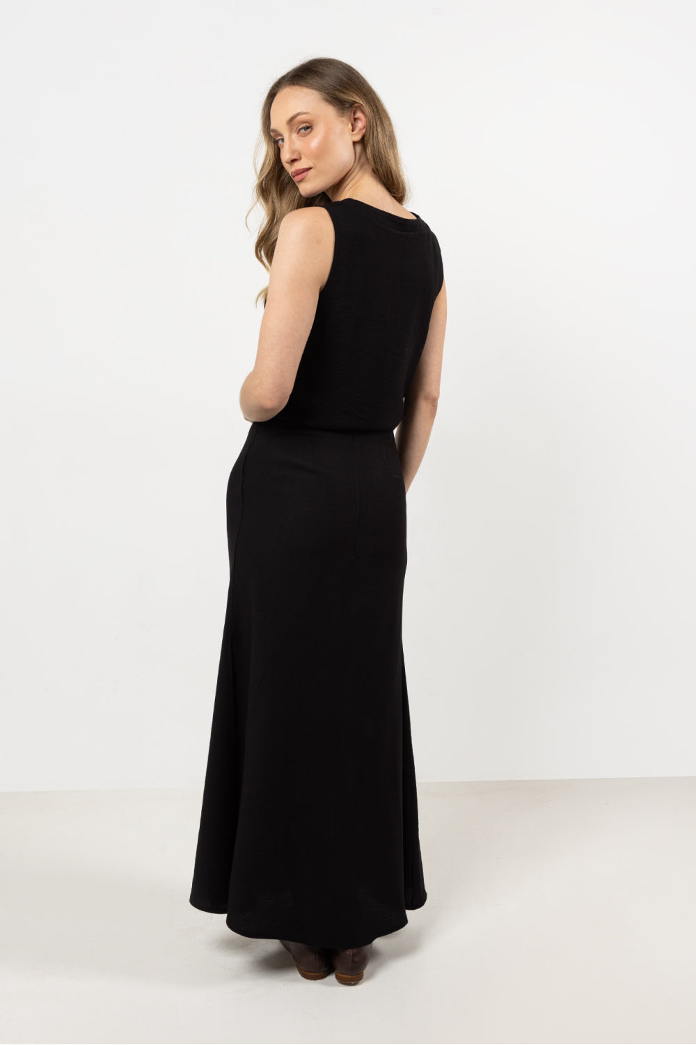 Awama Black Bodycon Maxi Skirt - view 3