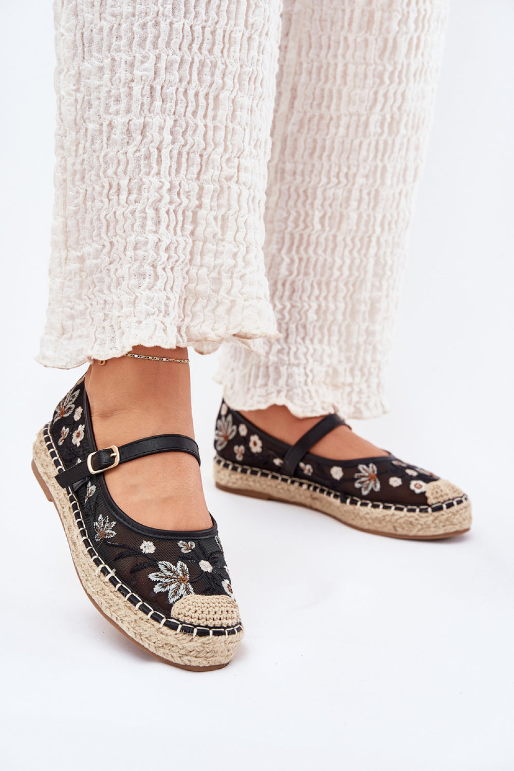 Step In Style Laxisa Black Mesh Platform Espadrilles