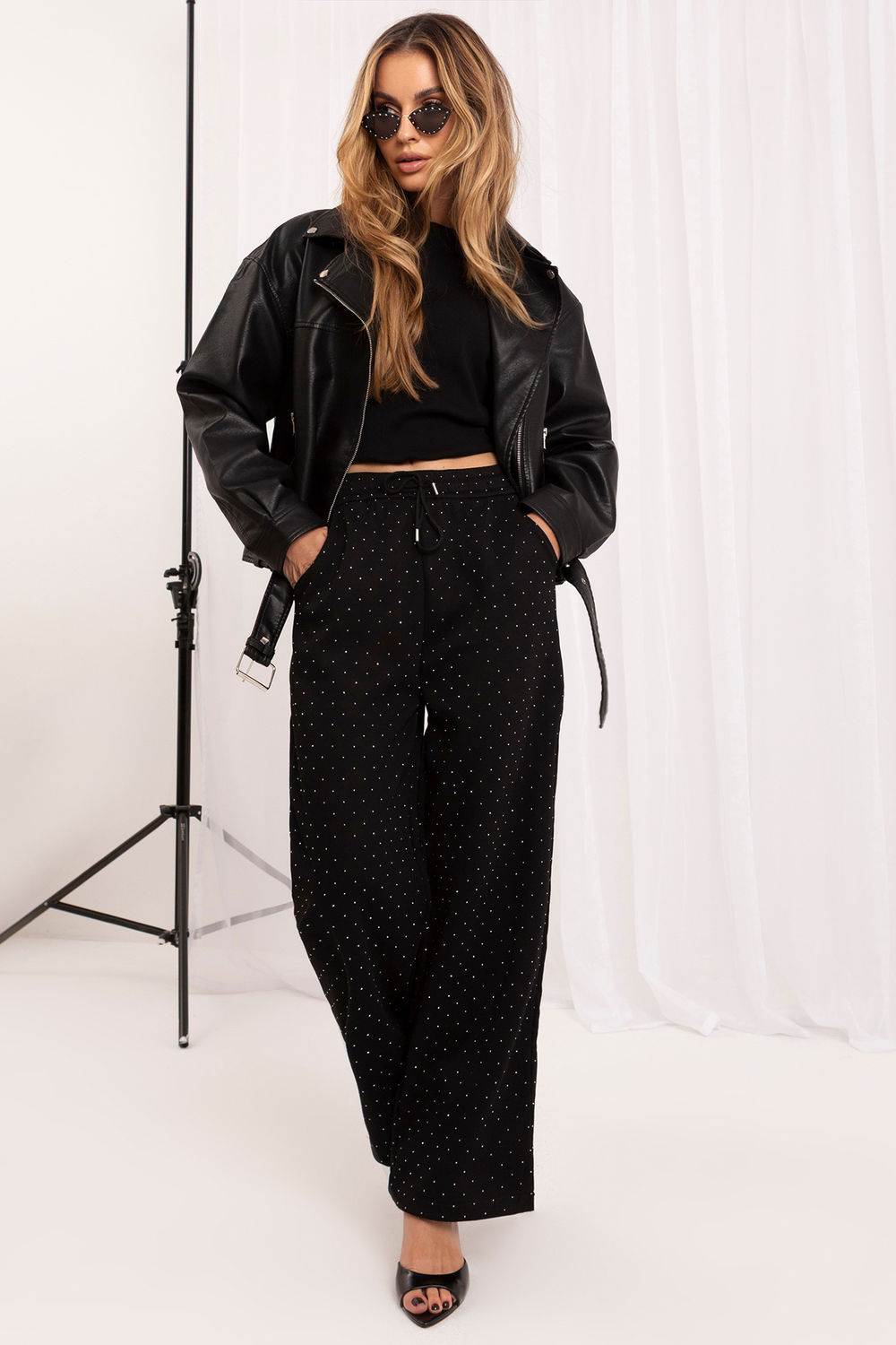 Italy Moda Black Wide Leg High Waisted Joggers - view 2
