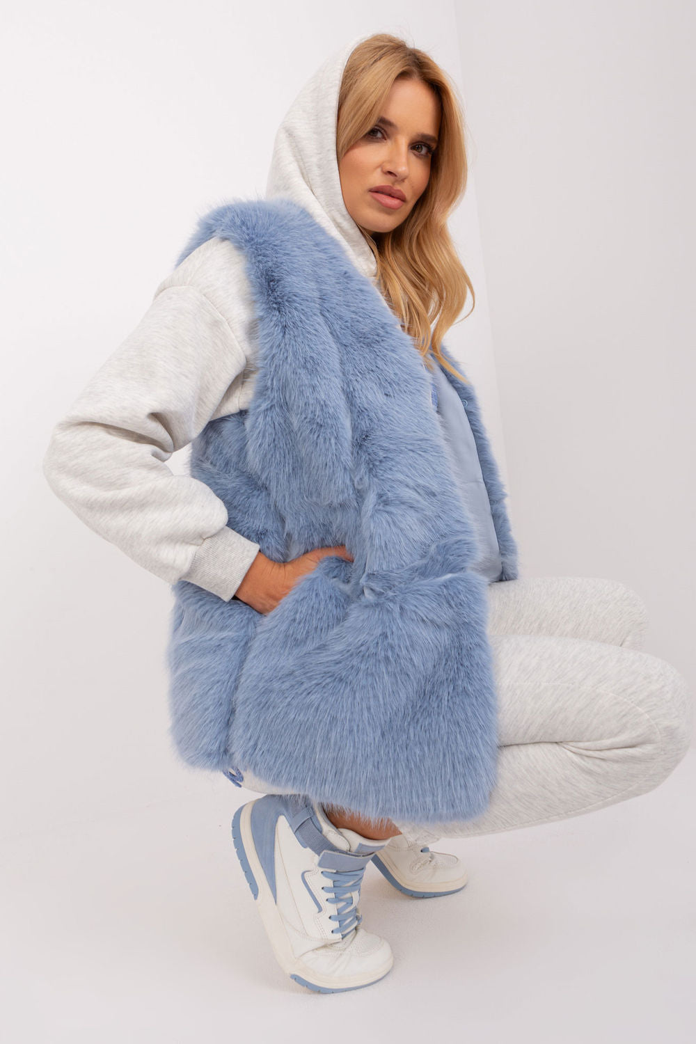 AT Blue Gilet - view 2