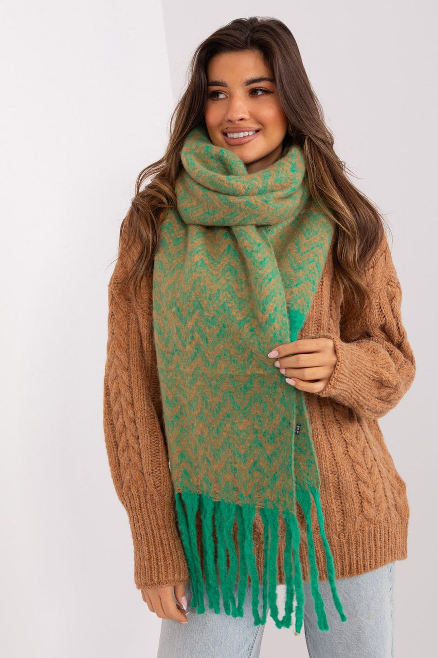 AT Green Loose Fit Polyester Shawl