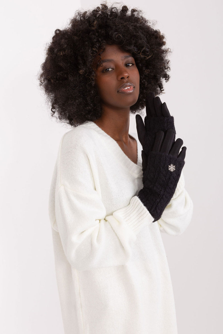 AT Black Knitted Gloves
