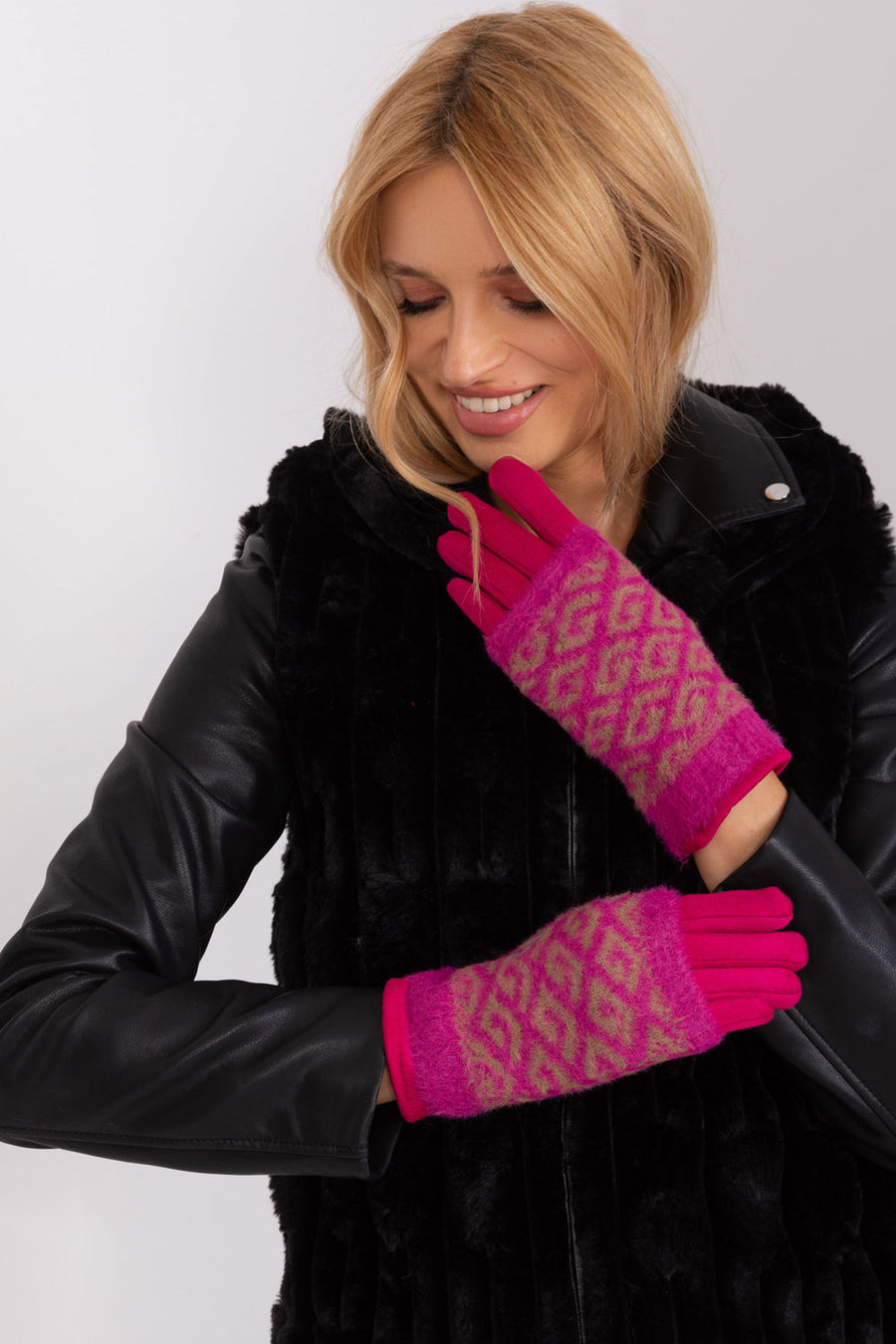 AT Fuchsia Knitted Gloves