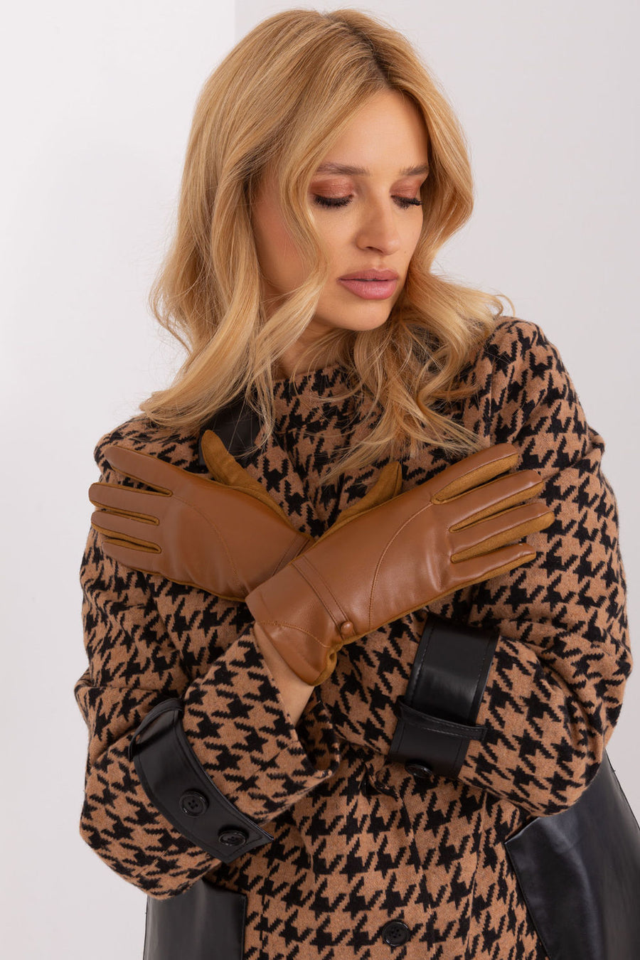 AT Light Brown Gloves with Buttons