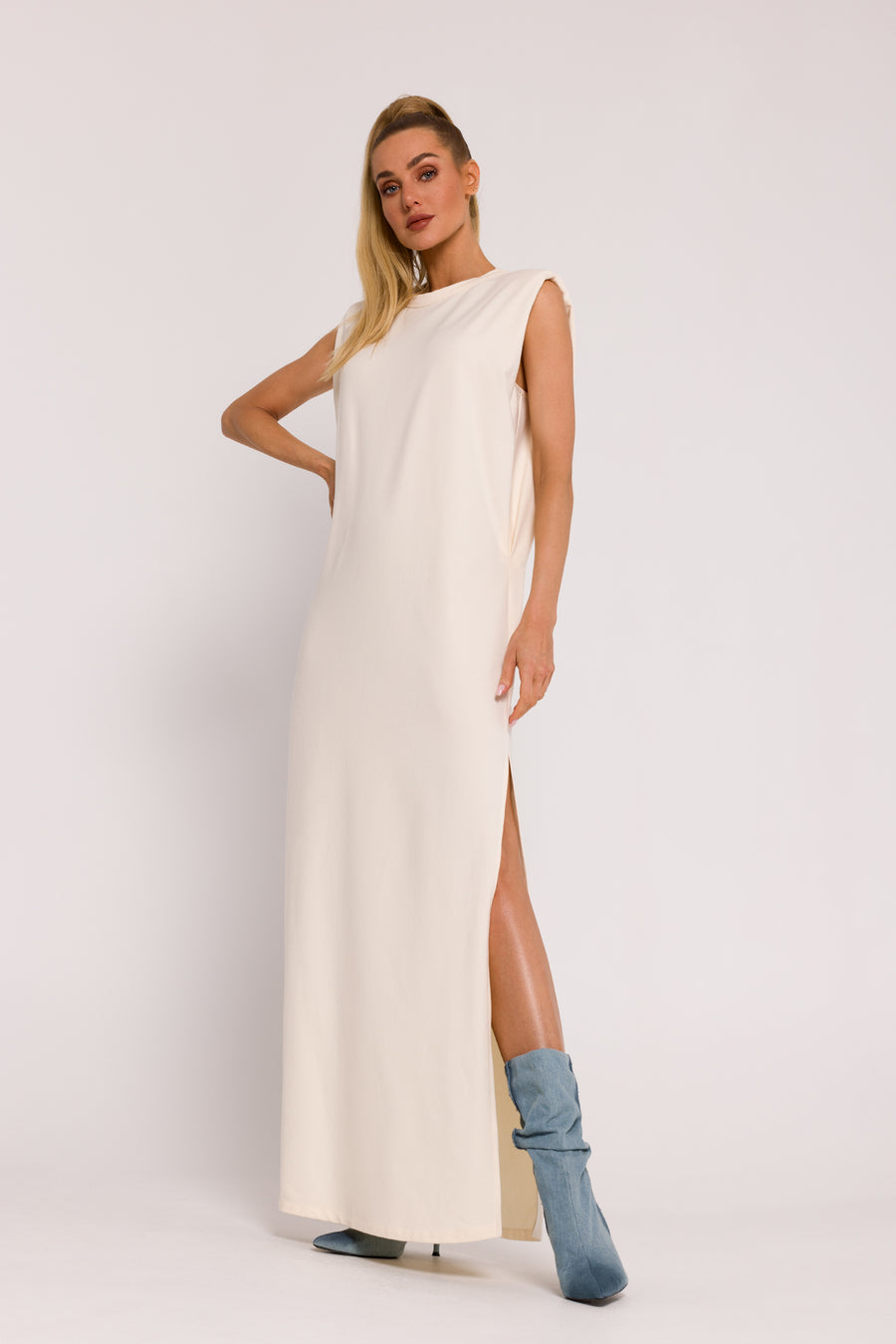 Moe Cream Maxi Knitted Dress