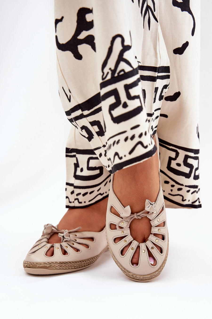Step In Style Zazoo Beige Leather Ballet Flats