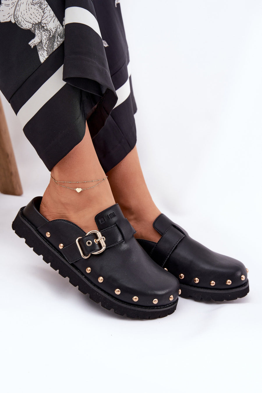 Step In Style Black Leather Platform Flip Flops