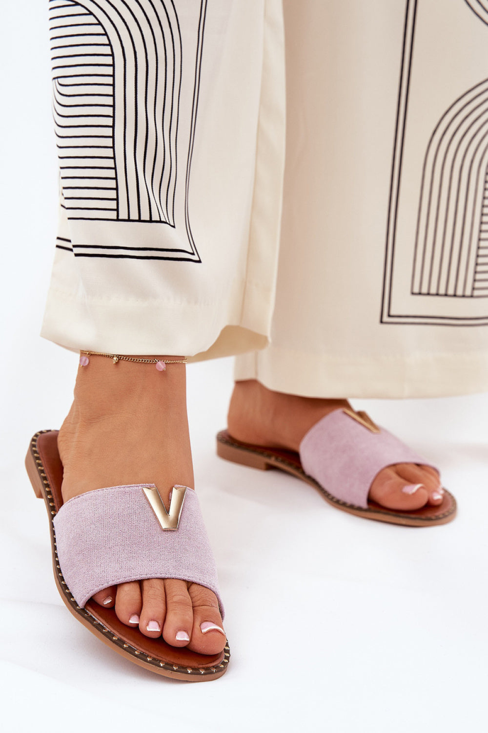Step In Style Saliena Violet Faux Suede Flip Flops