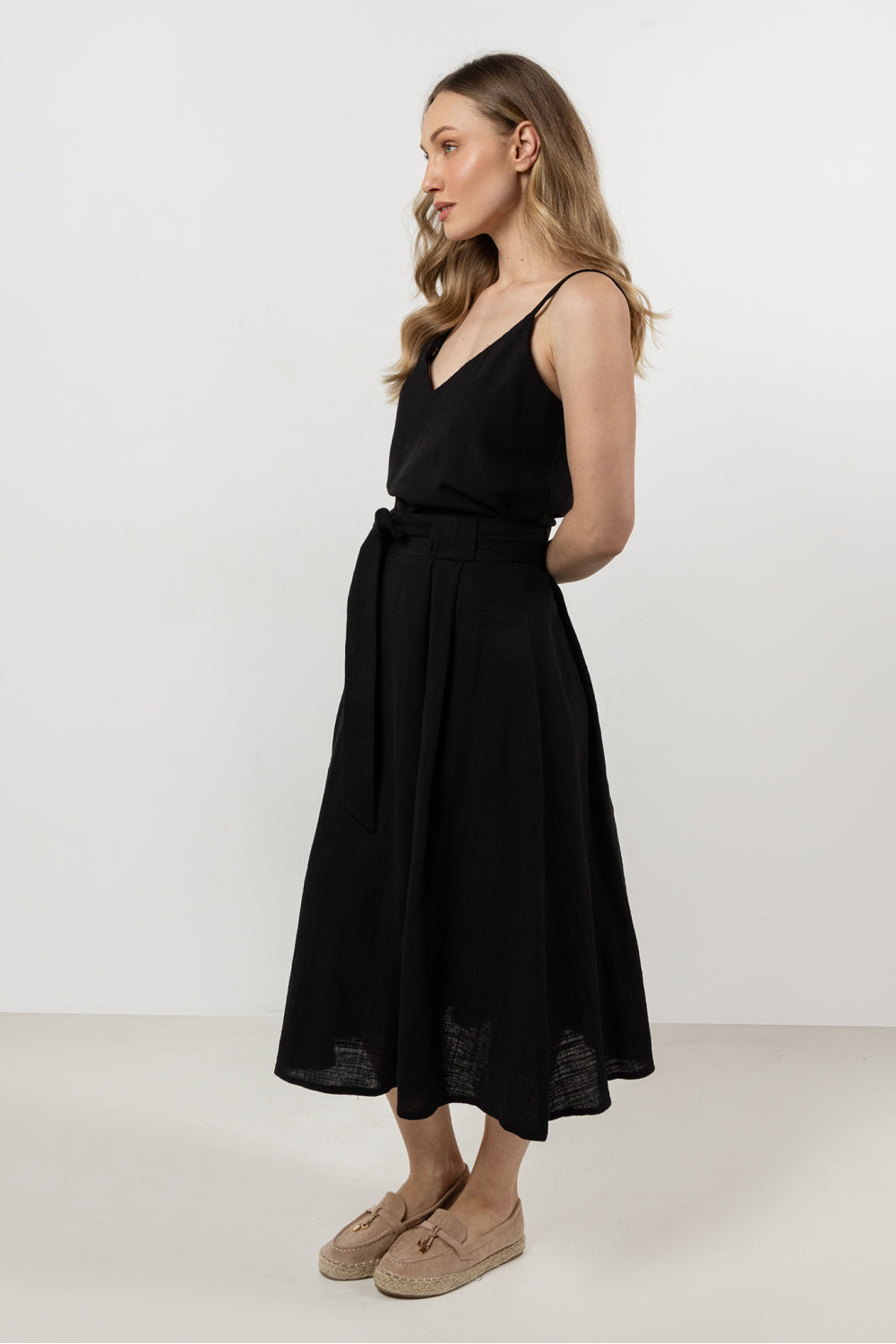 Awama Black Sleeveless Cotton Cami Top - view 2