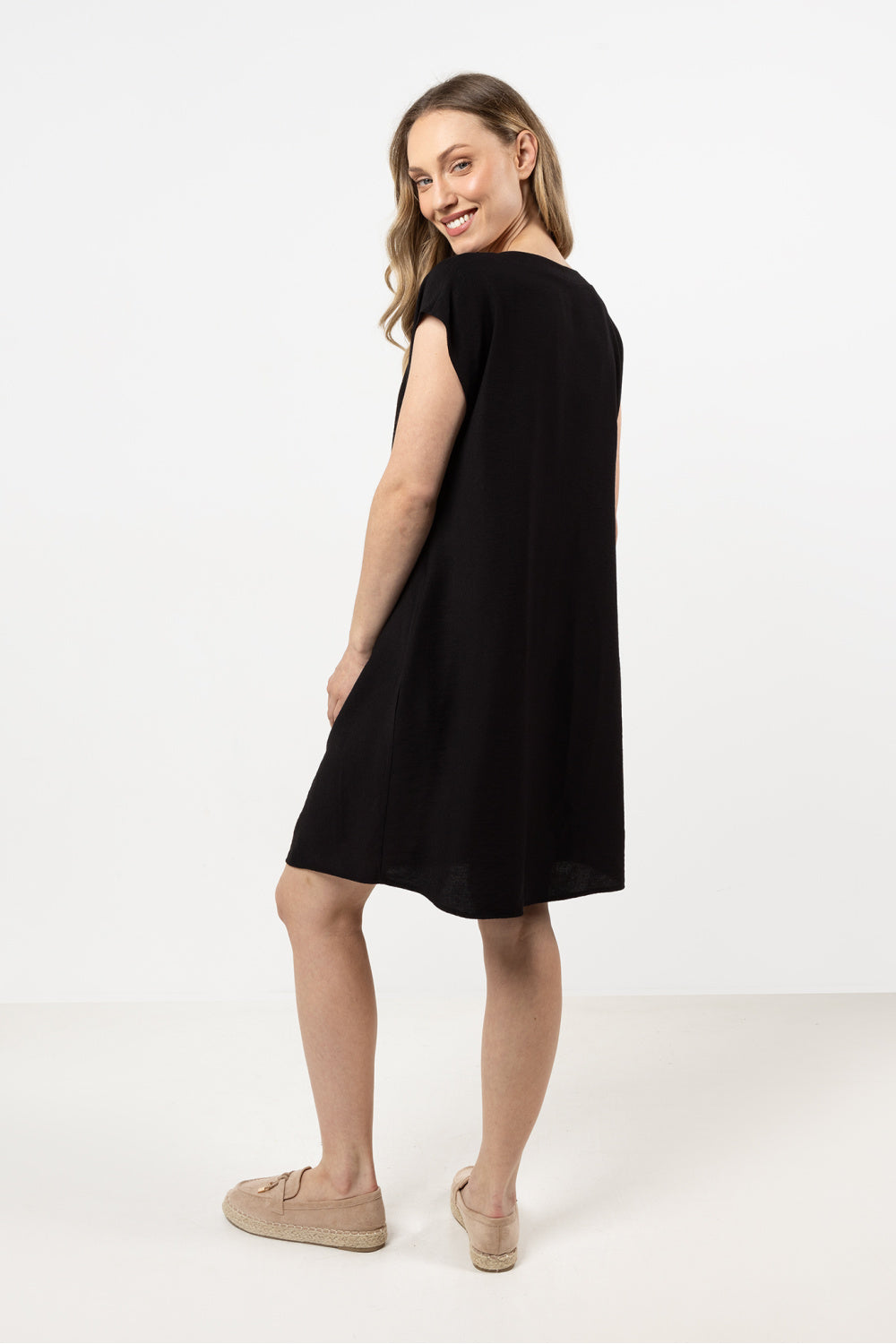 Awama Black Collared Dress - view 3