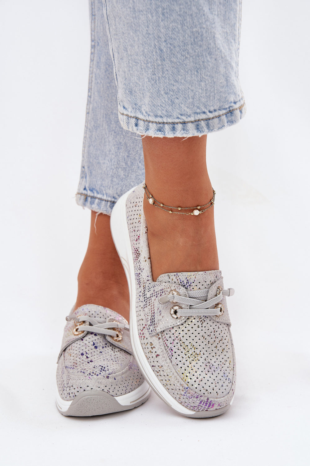 Step In Style Artiker Grey Suede Platform Shoes - view 3