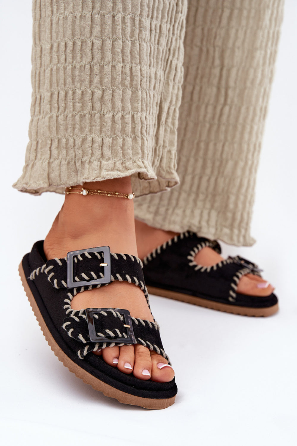 Step In Style Visley Black Faux Suede Flip Flops