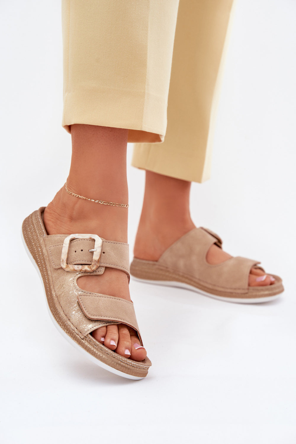 Step In Style Inblu Beige Faux Leather Flip Flops