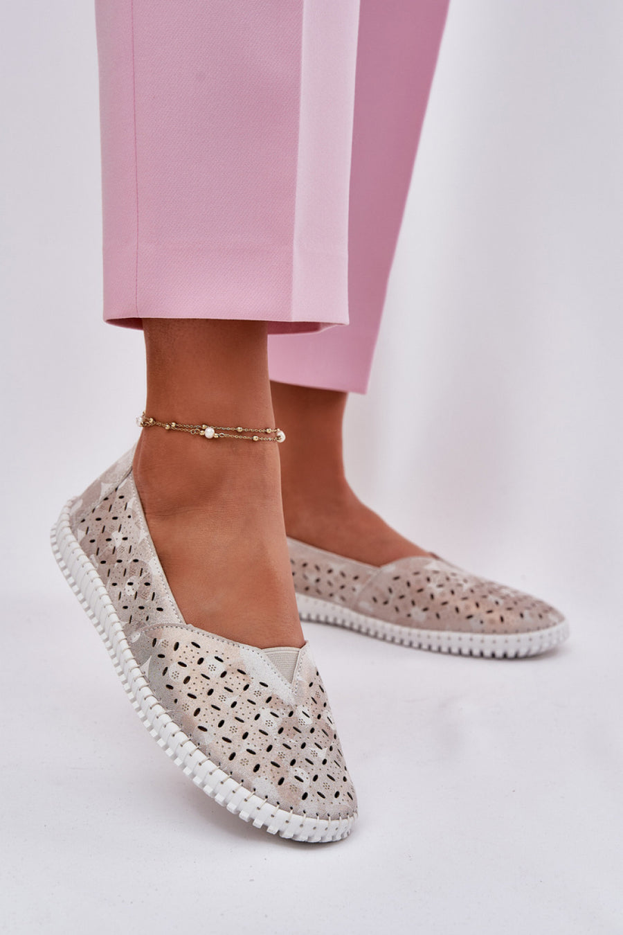 Step In Style Chulieta Grey Suede Shoes