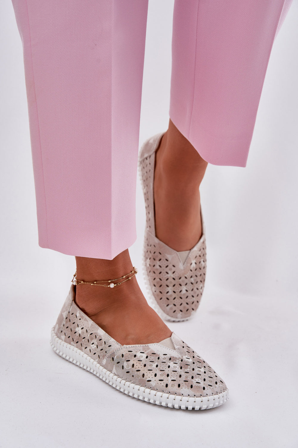 Step In Style Chulieta Grey Suede Shoes - view 3