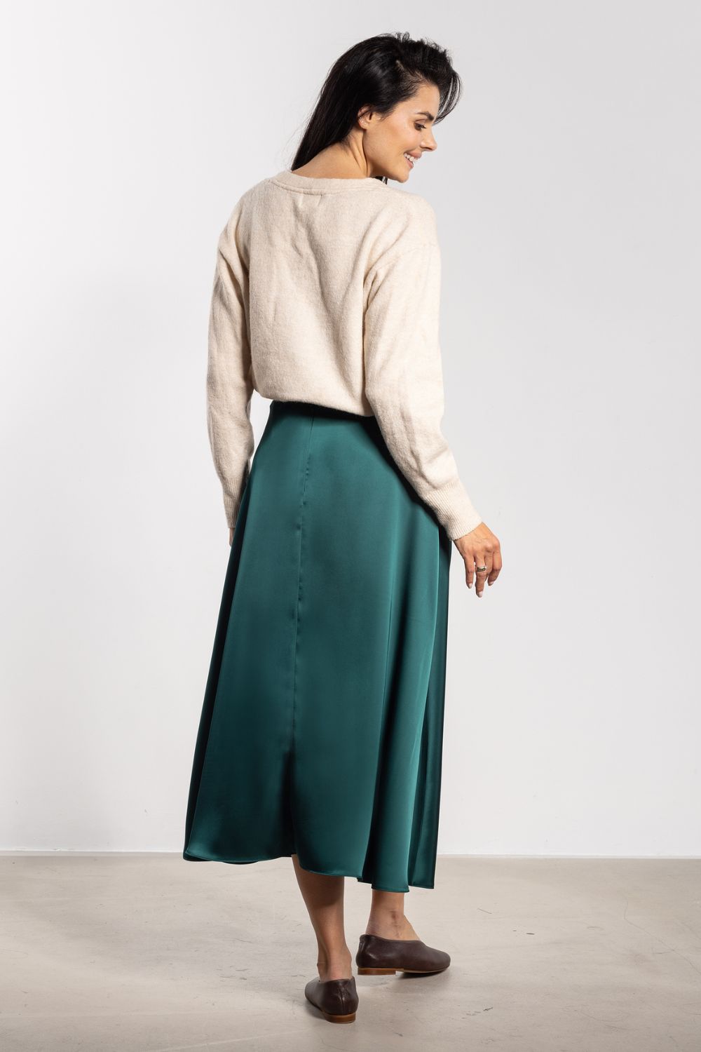 Awama Bottle Green Satin Flared Skirt - view 3