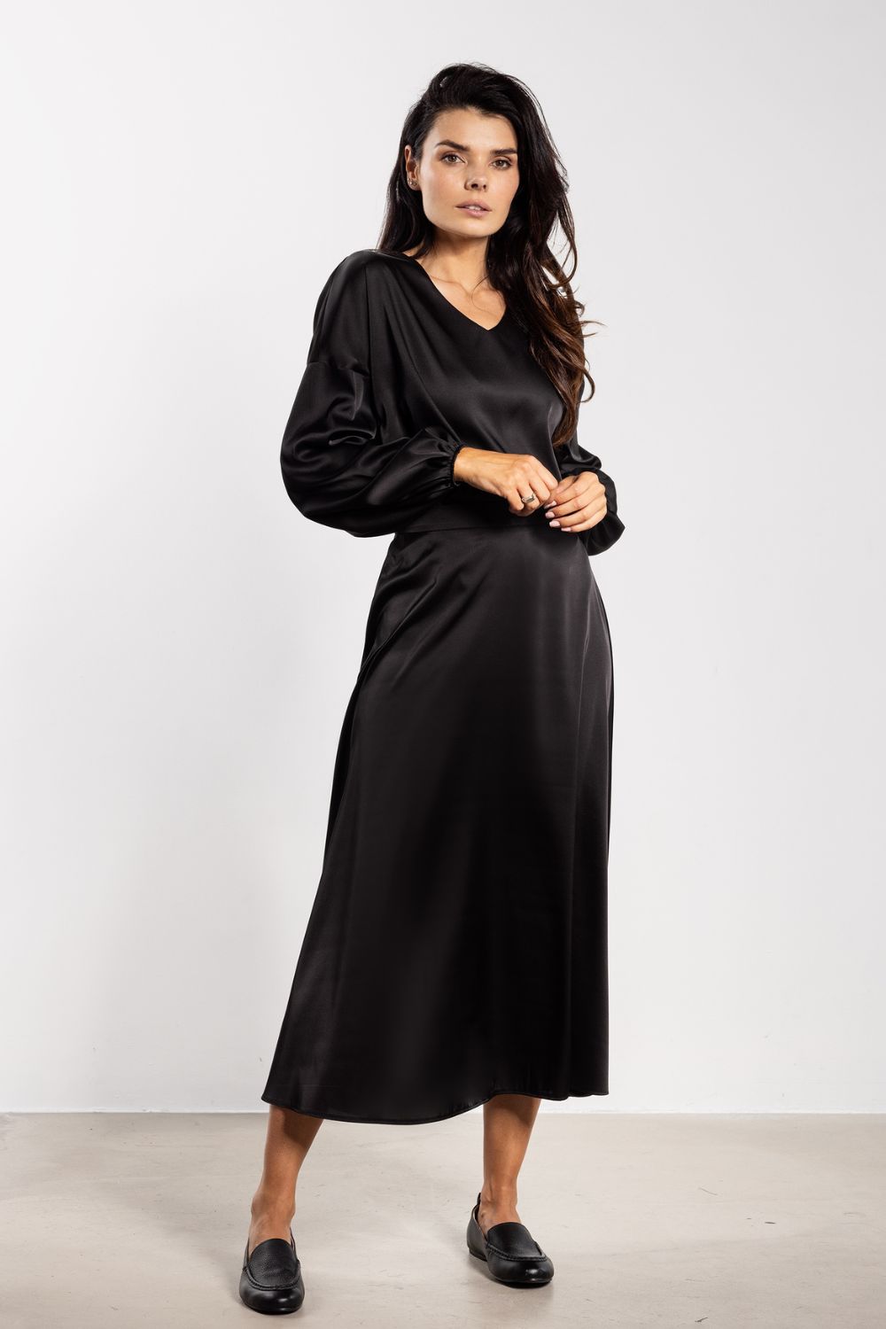 Awama Black Satin Flared Skirt - view 2