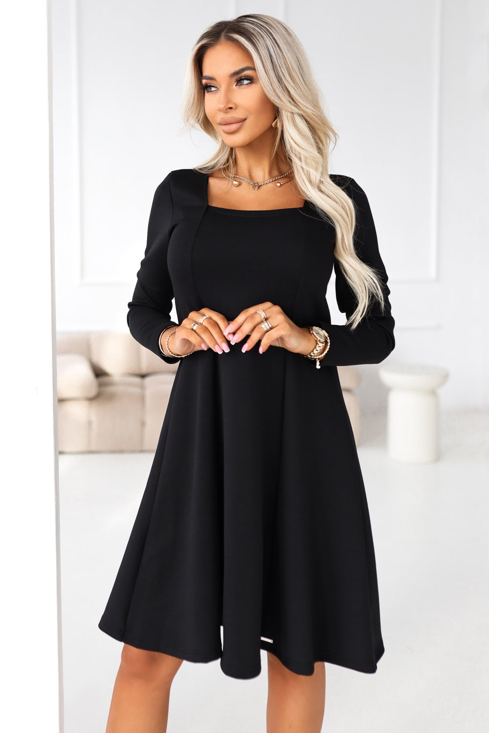 Numoco Ivana Black Midi Flared Dress - view 2