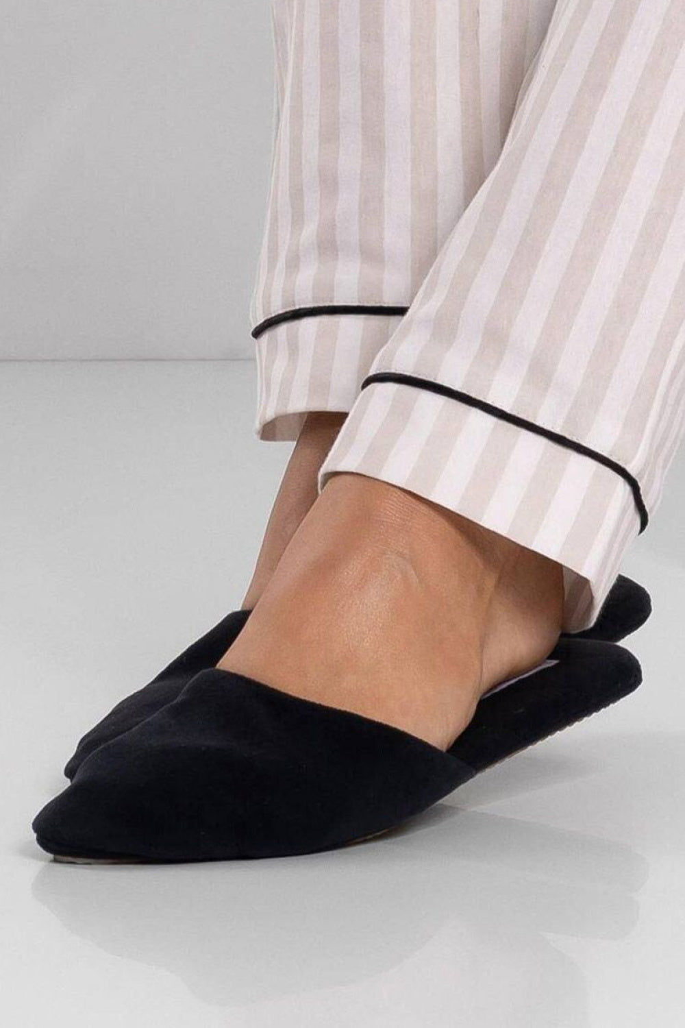 Momenti Per Me Black Velvet Slippers