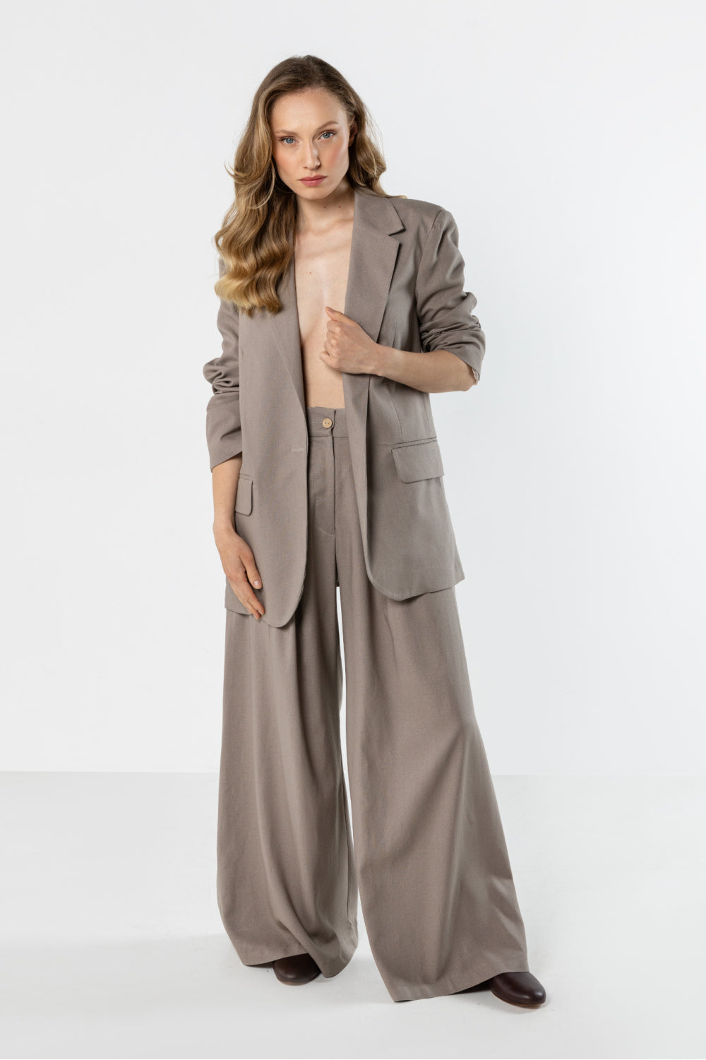 Awama Latte Linen Long Sleeve Jacket
