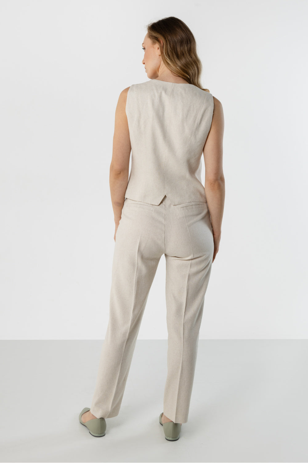 Awama Beige Linen Pleated Trousers - view 3