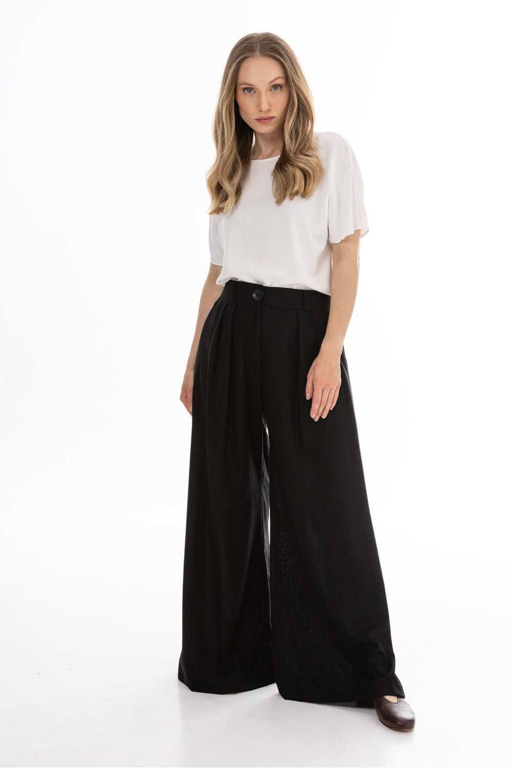 Awama Black Pleated High Waisted Trousers