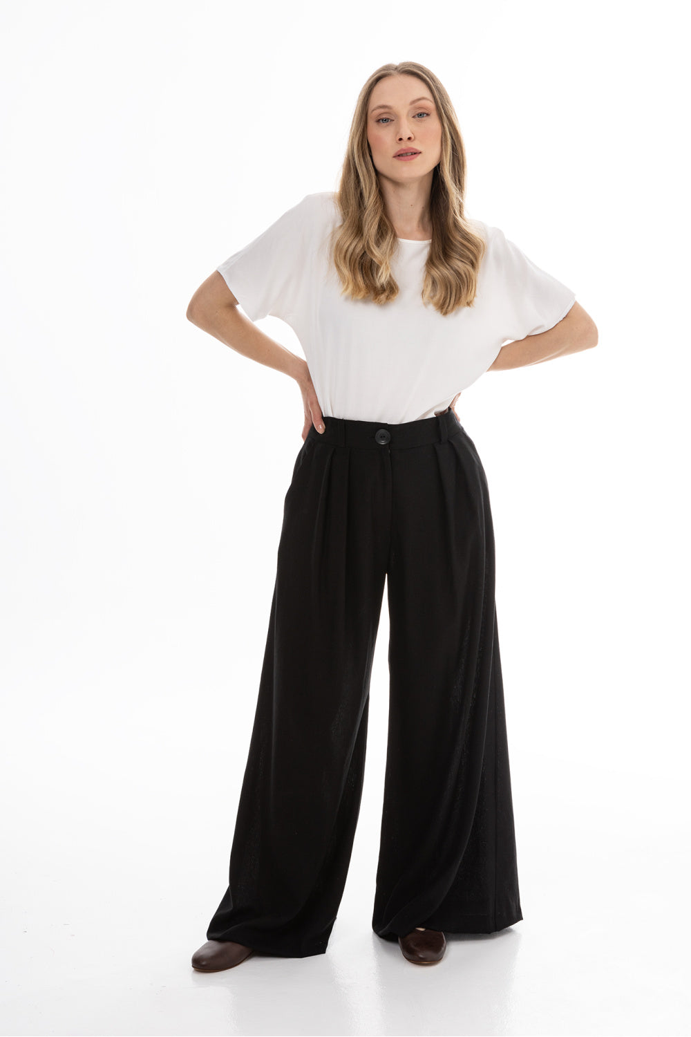 Awama Black Pleated High Waisted Trousers - view 4
