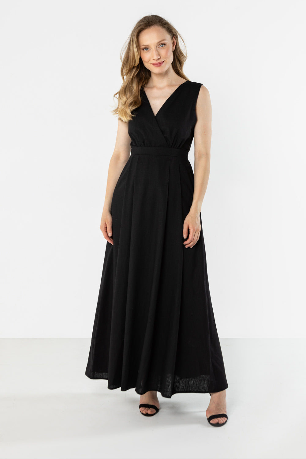 Awama Black Maxi Linen Dress