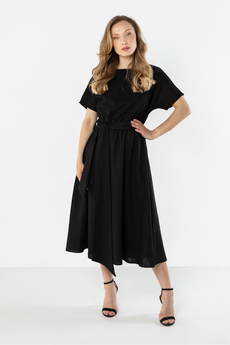 Awama Black Midi Linen Dress