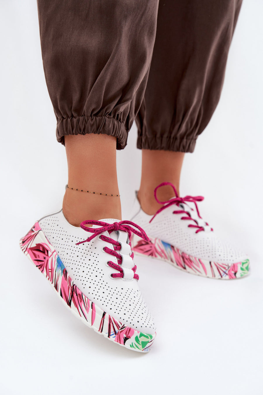 Step In Style Femela Fuchsia Platform Shoes