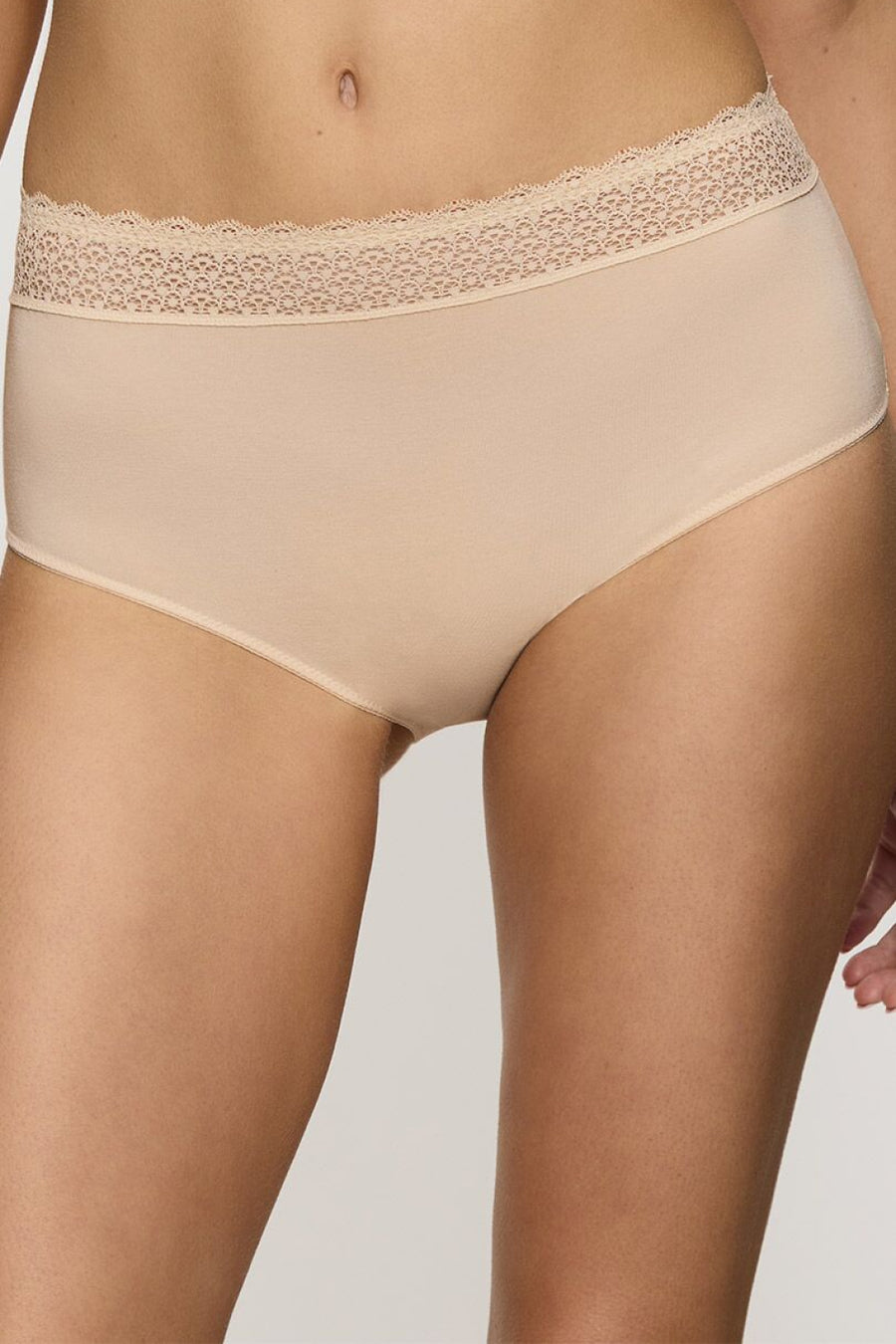 Triumph Komplet Feel Nude Lace Lingerie Set