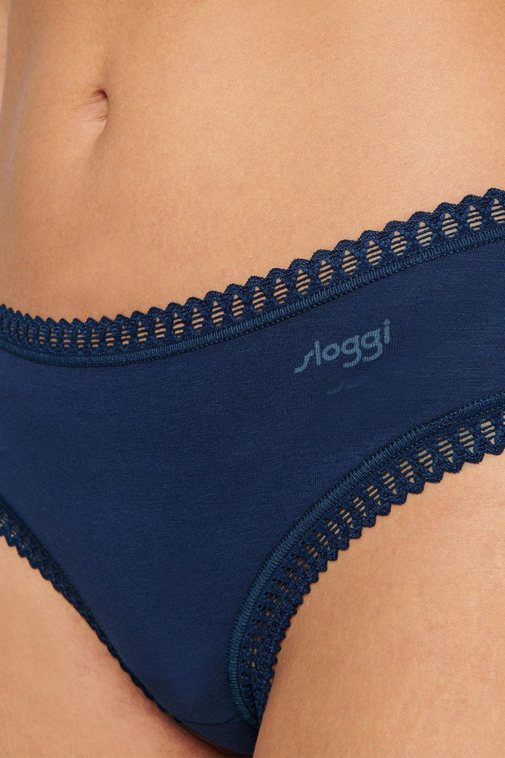 Sloggi Patterned Lace Lingerie Set - view 4
