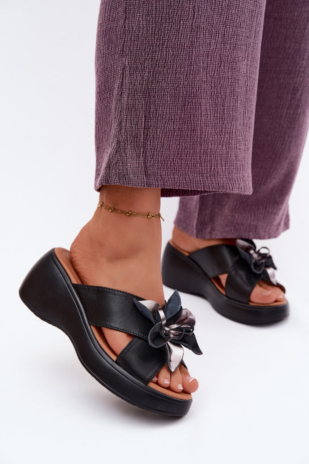 Step In Style Vinceza Black Leather Wedge Sandals