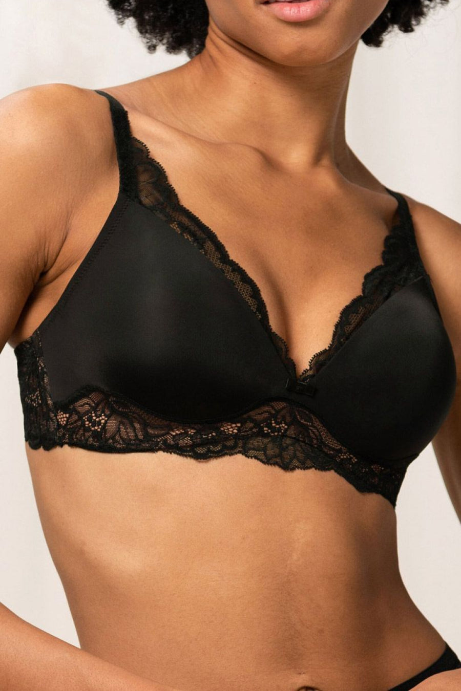 Triumph Amourette Charm P Black Lace Underwired Padded Bra