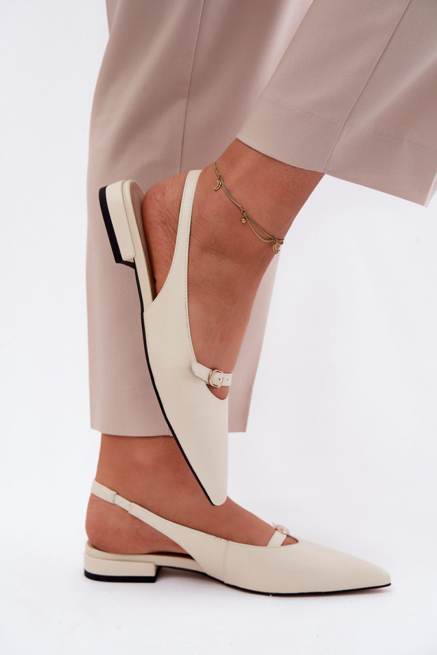 Step In Style Maciejka Light Beige Leather Sandals