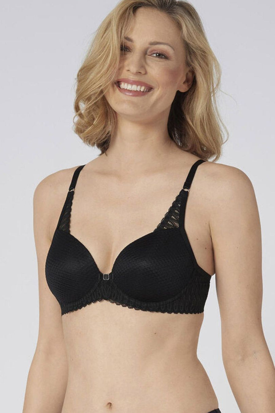 Triumph Aura Spotlight Black Lace Underwired Padded Bra