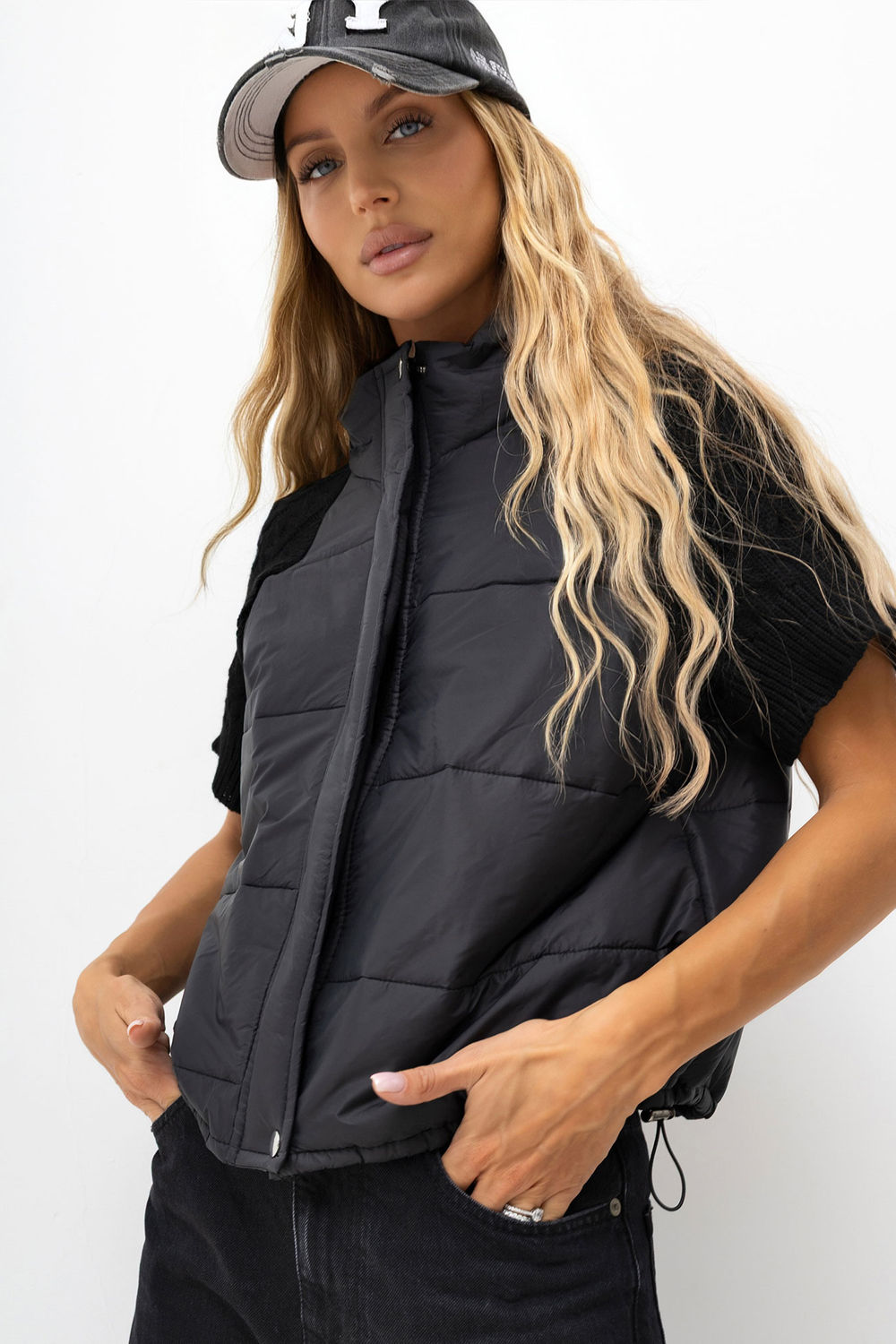Italy Moda Black Knitted Zip Up Gilet