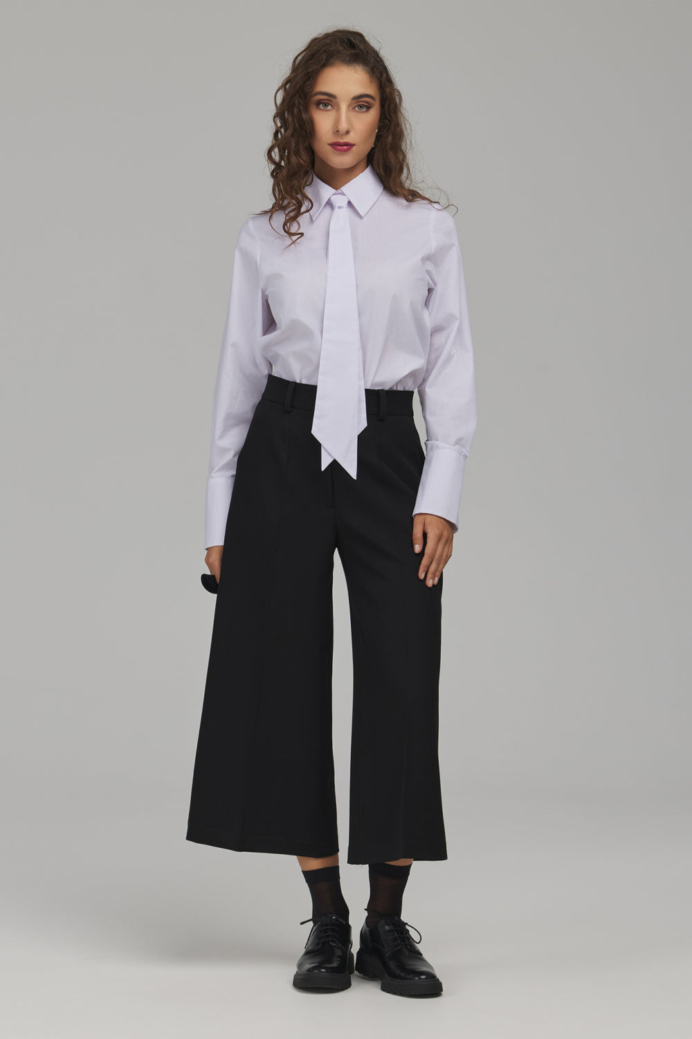 Nife Black Cropped Wide Leg High Waisted Trousers - view 2