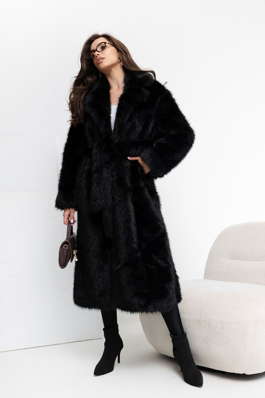 Factory Price Black Collared Coat