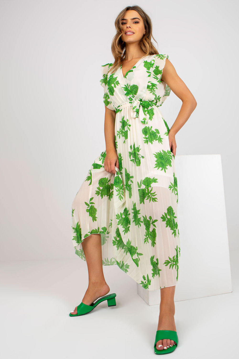 Italy Moda Green Polyester Pleated Short Sleeve Dress - view 2