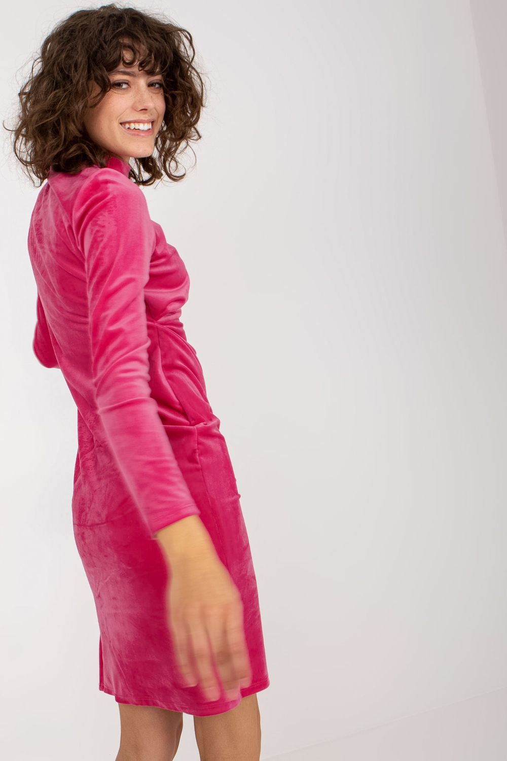 Rue Paris Dark Pink Stand Collar Velvet Long Sleeve Evening Dress - view 4