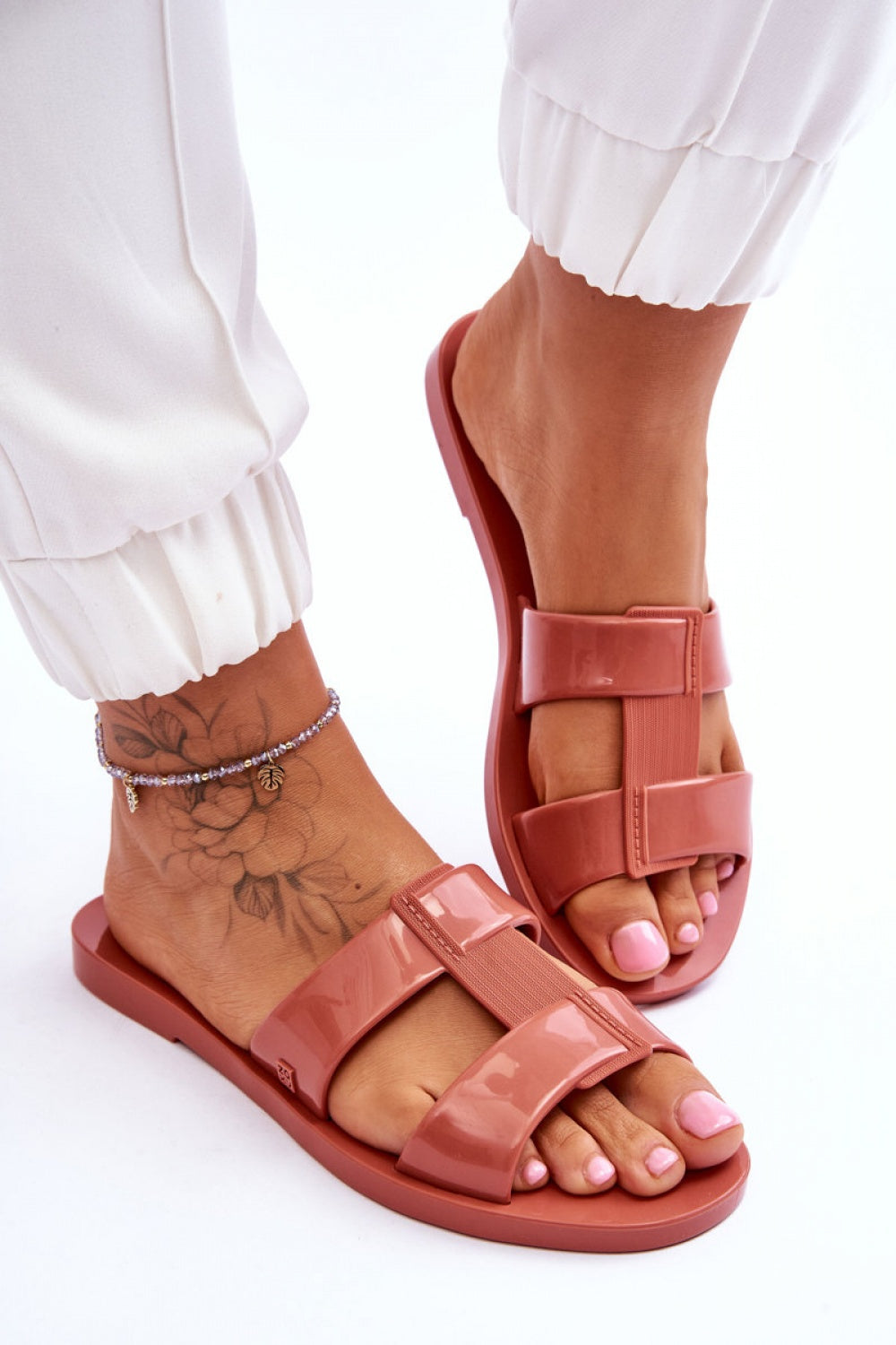 Step In Style Zaxy Pink Flip Flops