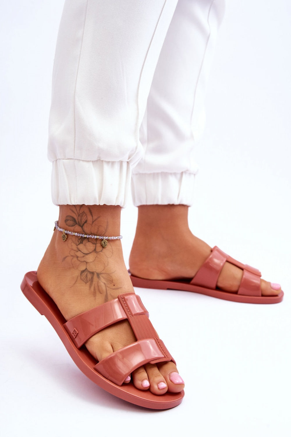 Step In Style Zaxy Pink Flip Flops - view 3