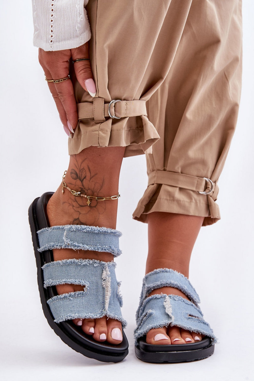 Step In Style Lamirose Blue Platform Flip Flops