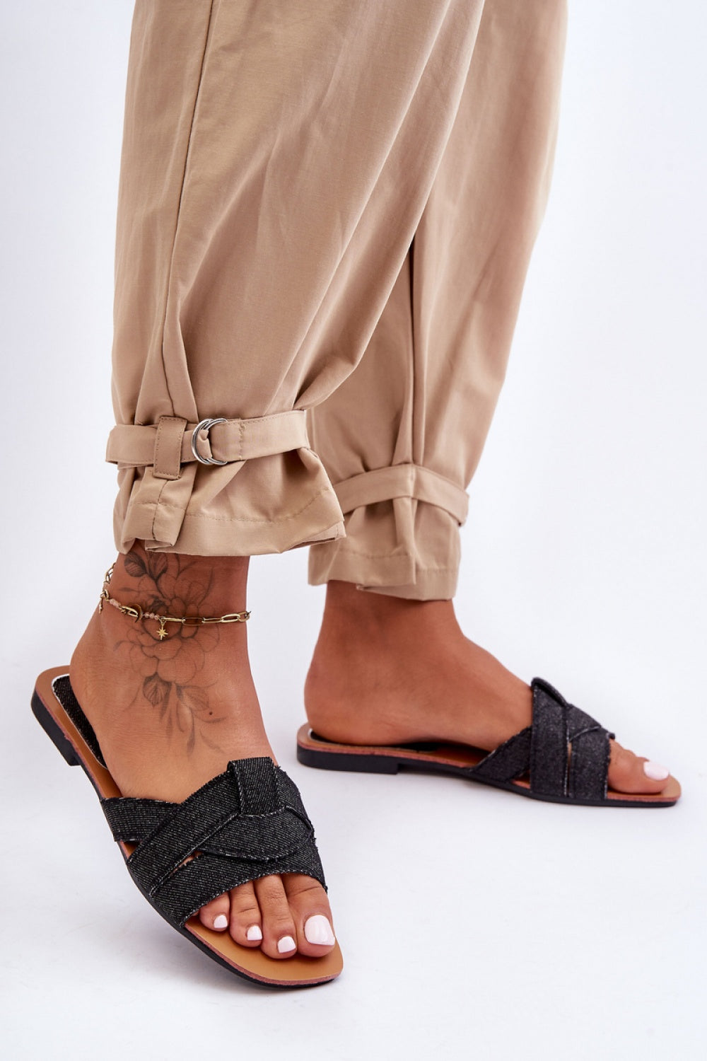 Step In Style Aversa Black Flip Flops - view 3