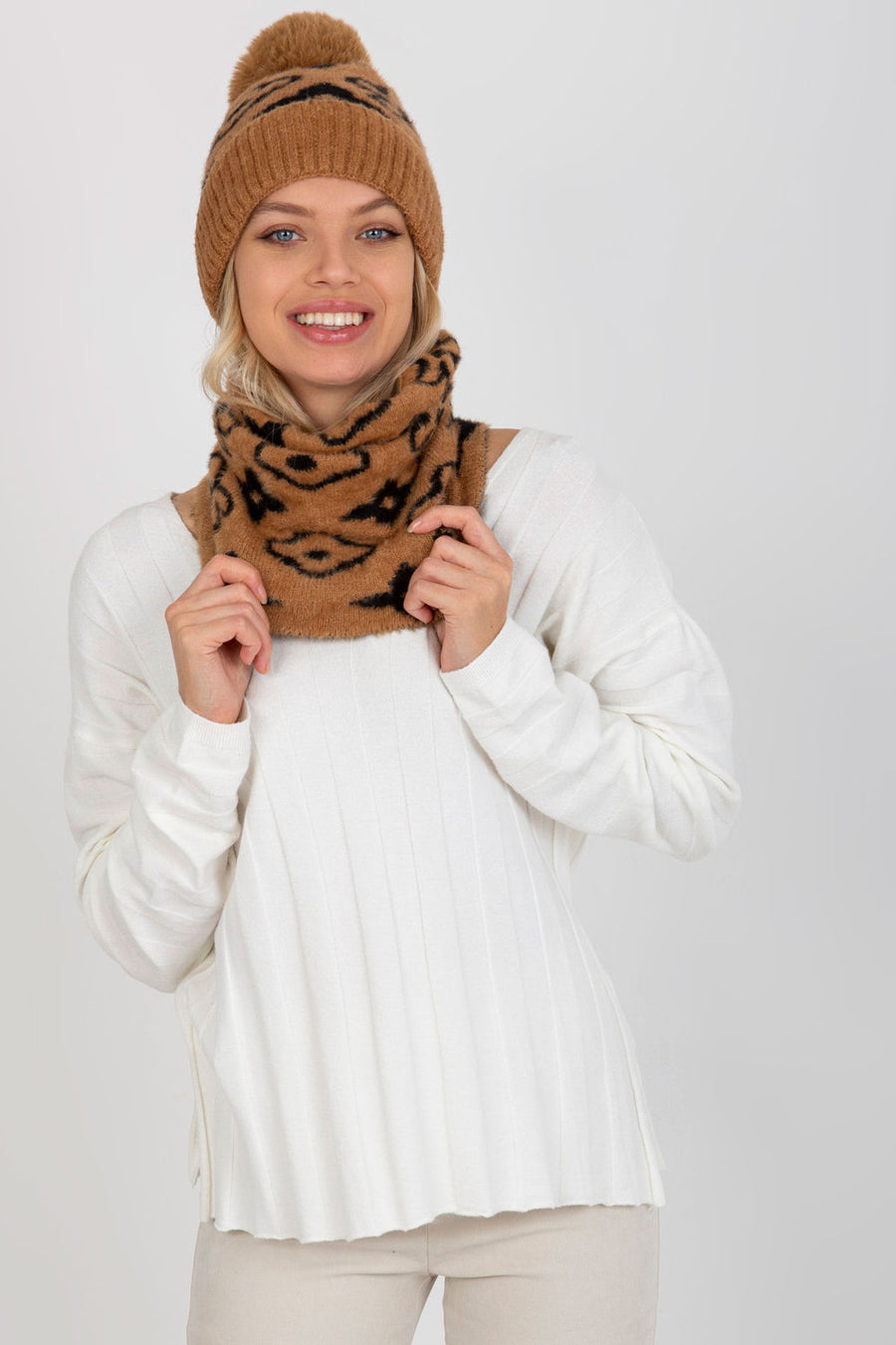 AT Camel Acrylic Infinity Scarf