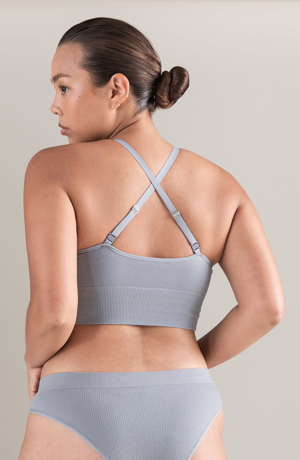 The TENCELâ„¢ Seamless Bralette Storm Grey